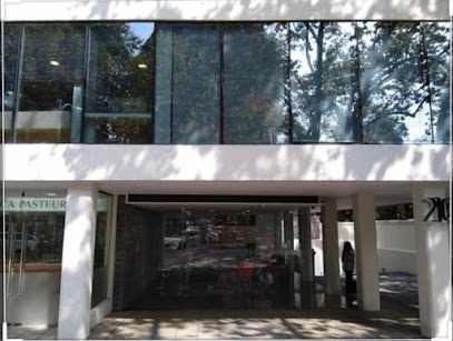 Clínica Odontológica SADES (Santiago Dental Studio)