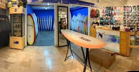 El Bajo board Shop