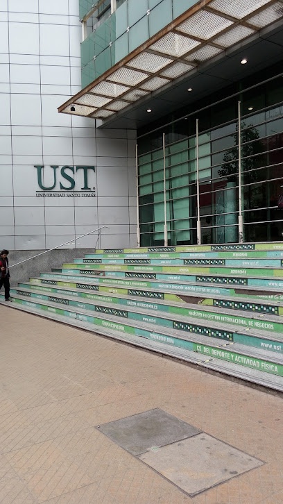 Universidad Santo Tomas
